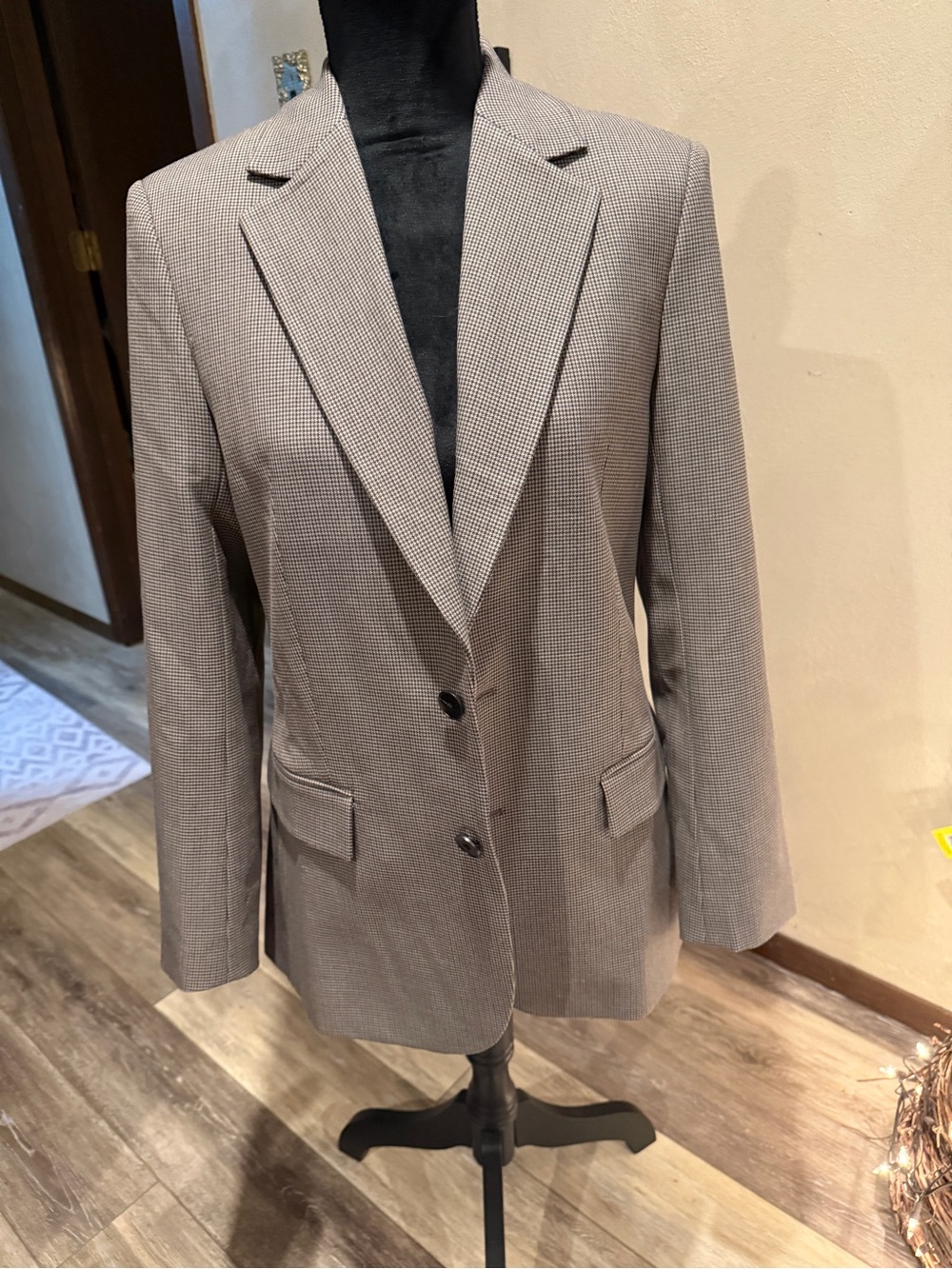 Classic women’s Grey Houndstooth Blazer - Tailored Fit